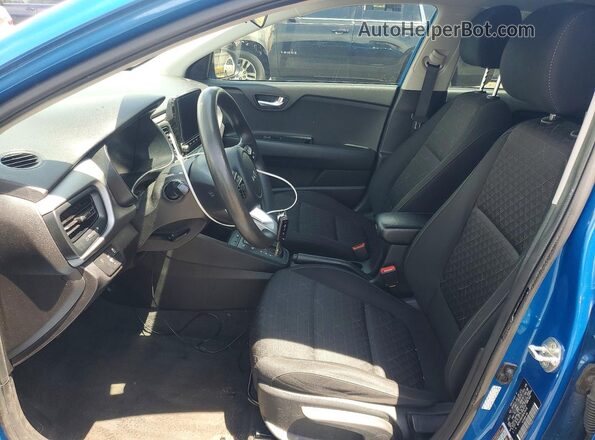 3KPA24AD3NE431616 2022 KIA RIO Blue Vista interior delantera