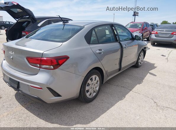 3KPA24AD3PE568459 2023 KIA RIO Серебряный Задняя правая четверть