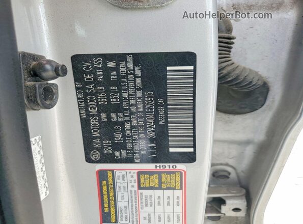 3KPA24AD4LE262915 2020 KIA RIO Серебряный Вид подкапотного пространства