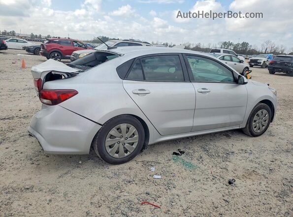 3KPA24AD4LE262915 2020 KIA RIO Серебряный Задняя правая четверть