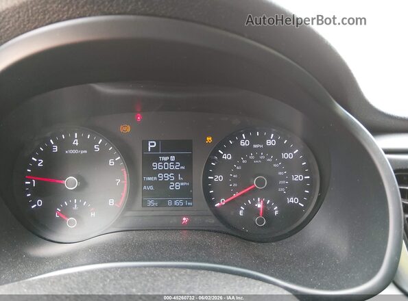 3KPA24AD4LE284106 2020 KIA RIO Red Vista de los asientos traseros