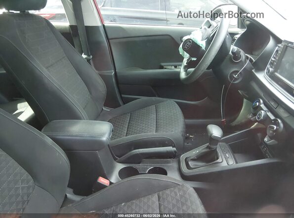 3KPA24AD4LE284106 2020 KIA RIO Red Vista interior delantera