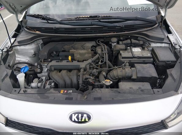 3KPA24AD4LE312874 2020 KIA RIO Silver Widok z tyłu