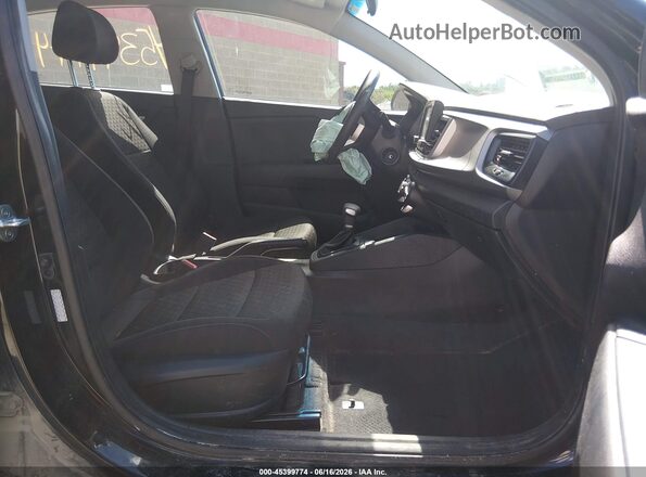 3KPA24AD4LE316682 2020 KIA RIO Black Front interior view