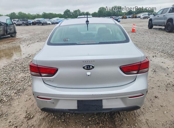 3KPA24AD4ME382294 2021 KIA RIO Silver Вид ззаду