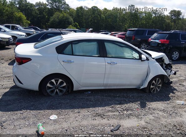 3KPA24AD4PE520663 2023 KIA RIO White Սալոնի հետևի տեսք