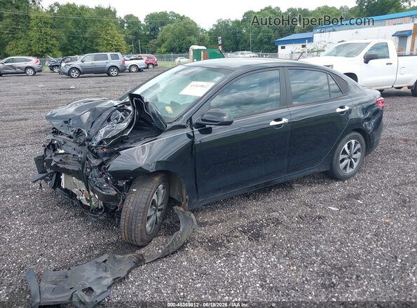 3KPA24AD4PE540640 2023 KIA RIO Black Vista tres cuartos delantera izquierda