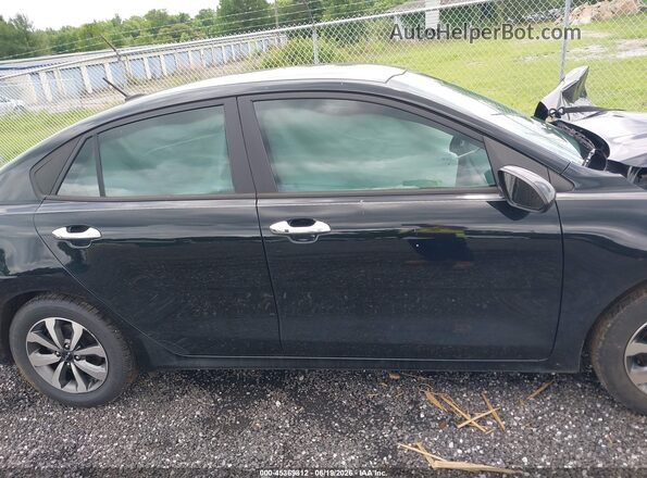 3KPA24AD4PE540640 2023 KIA RIO Black Vista interior trasera