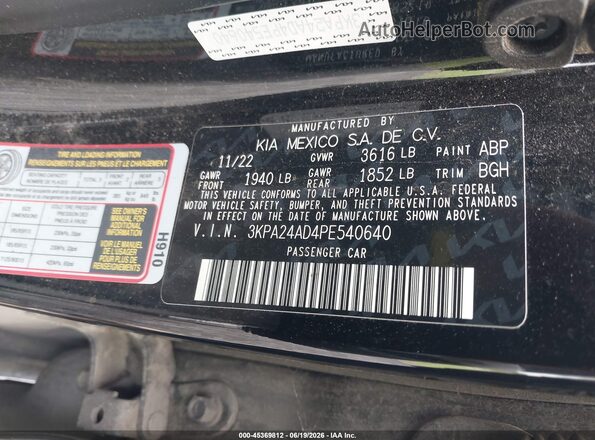 3KPA24AD4PE540640 2023 KIA RIO Black Vista del compartimento del motor
