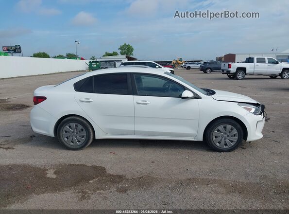 3KPA24AD5LE256315 2020 KIA RIO White უკანა სალონის ხედი
