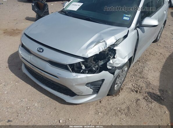 3KPA24AD5ME397354 2021 KIA RIO Silver Widok z przodu