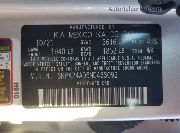 3KPA24AD5NE433092 2022 KIA RIO Silver Engine compartment view