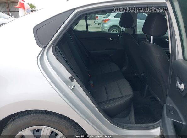 3KPA24AD5NE444058 2022 KIA RIO Silver Вид наклейки з VIN-кодом
