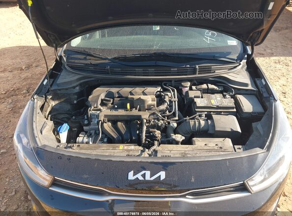 3KPA24AD5NE458719 2022 KIA RIO Black Հետևի տեսք