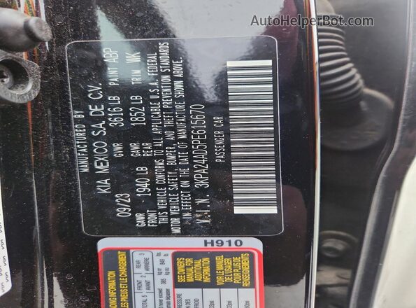 3KPA24AD5PE615670 2023 KIA RIO Black Widok naklejki z numerem VIN