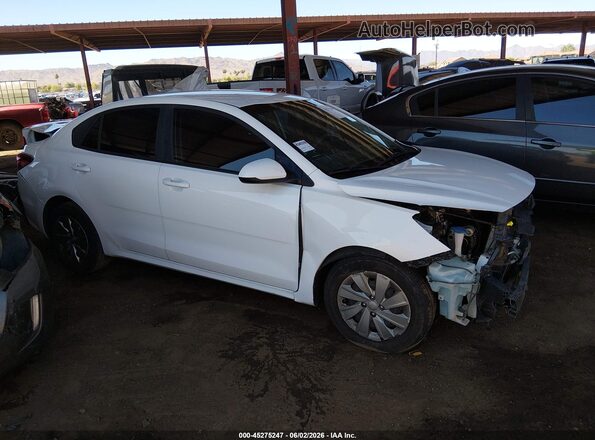 3KPA24AD7LE312965 2020 KIA RIO Белый Вид задней части салона