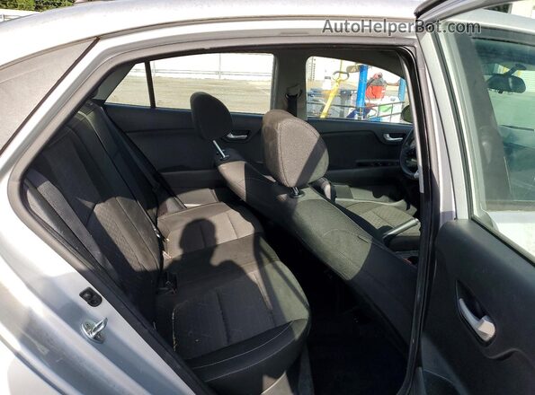 3KPA24AD7LE335341 2020 KIA RIO Silver 