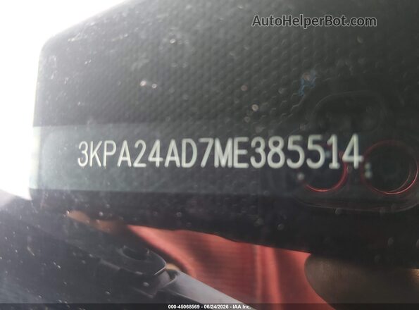 3KPA24AD7ME385514 2021 KIA RIO Black Vista del compartimento del motor
