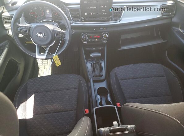 3KPA24AD7ME391538 2021 KIA RIO White Առջևի վահանակի տեսք