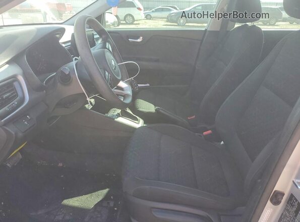 3KPA24AD7ME412243 2021 KIA RIO Silver 