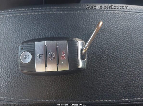 3KPA24AD7NE462240 2022 KIA RIO Black Dashboard view