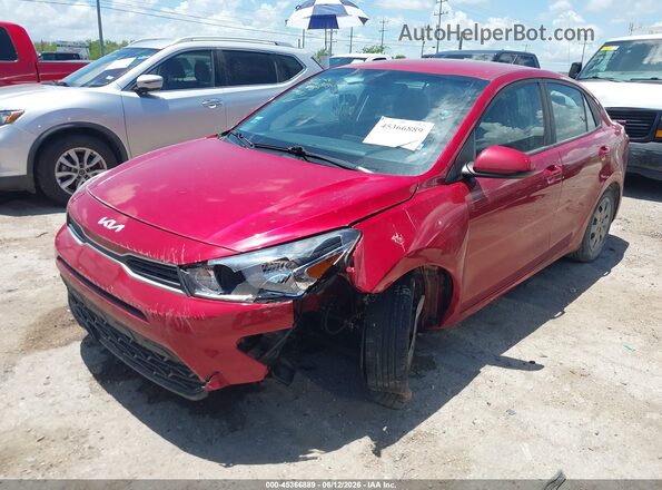 3KPA24AD7NE499451 2022 KIA RIO Red წინა მარცხენა ხედი სამი მეოთხედიდან