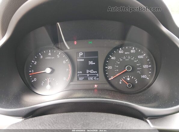 3KPA24AD7PE578332 2023 KIA RIO Red Widok tylnych siedzeń