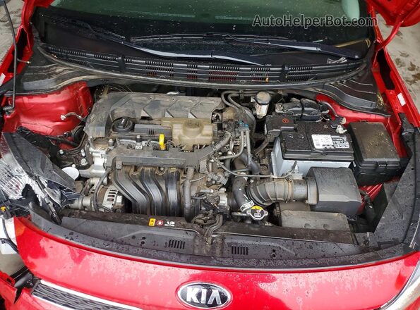 3KPA24AD8LE286568 2020 KIA RIO Red Rear interior view