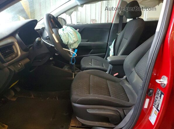 3KPA24AD8LE286568 2020 KIA RIO Red Front interior view