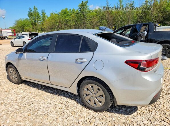 3KPA24AD8LE315339 2020 KIA RIO Silver Rear left
