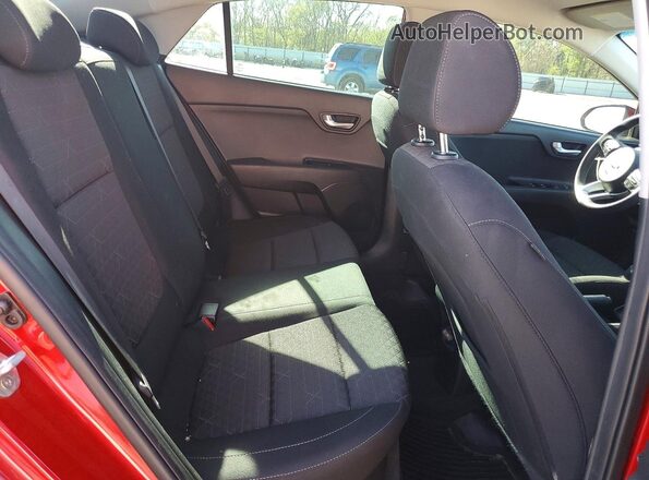 3KPA24AD8LE330293 2020 KIA RIO Red 
