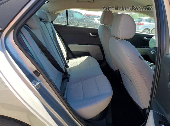 3KPA24AD8ME370889 2021 KIA RIO Silver Հետևի նստատեղերի տեսք