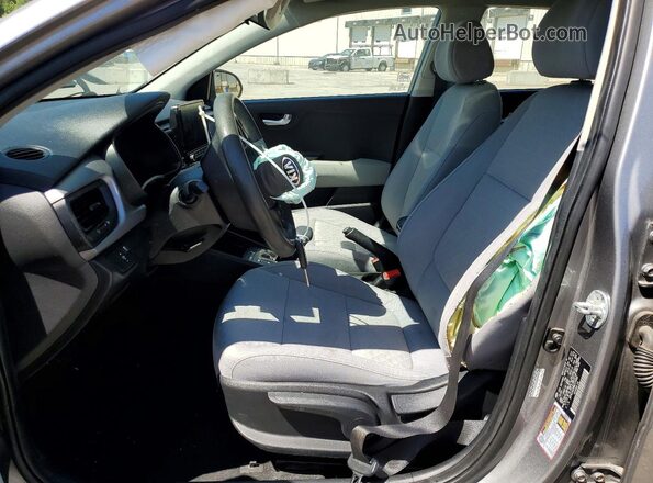 3KPA24AD8ME370889 2021 KIA RIO Silver Սալոնի դիմացի տեսք