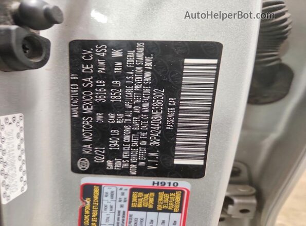 3KPA24AD8ME386302 2021 KIA RIO Silver Вид підкапотного простору