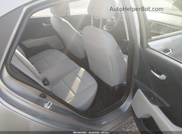 3KPA24AD8PE605926 2023 KIA RIO Silver VIN sticker view