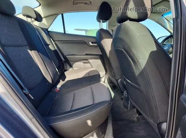 3KPA24AD9LE327869 2020 KIA RIO Gray Հետևի նստատեղերի տեսք