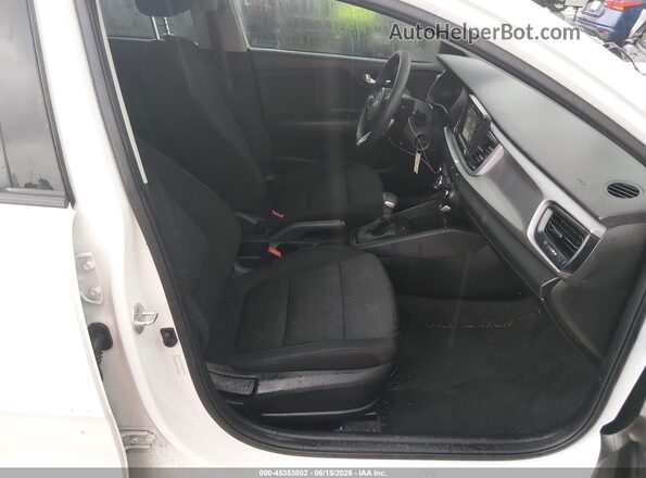 3KPA24AD9LE356398 2020 KIA RIO Белый Вид салона спереди