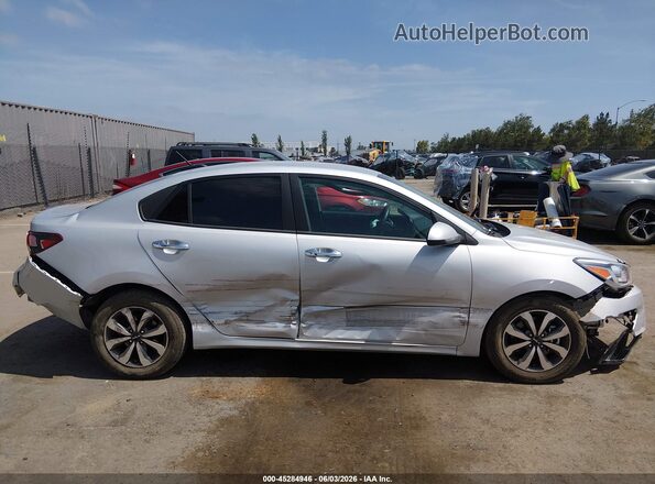 3KPA24AD9PE533733 2023 KIA RIO Silver Vista frontal