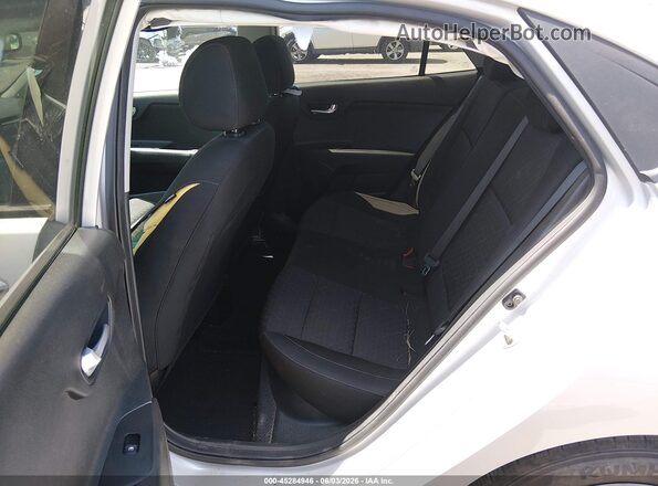 3KPA24AD9PE533733 2023 KIA RIO Silver Vista de la etiqueta del VIN