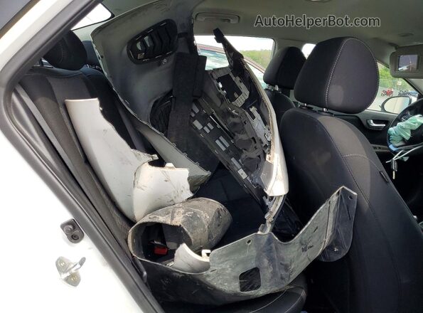 3KPA24ADXLE297345 2020 KIA RIO White 