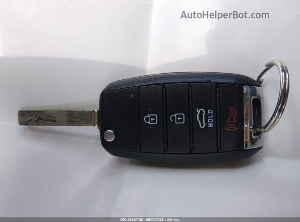 3KPA24ADXLE333342 2020 KIA RIO White Առջևի վահանակի տեսք
