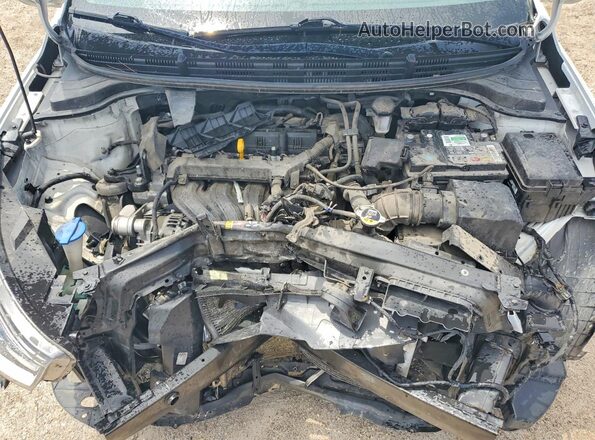 3KPA24ADXNE439356 2022 KIA RIO White Widok wnętrza z tyłu