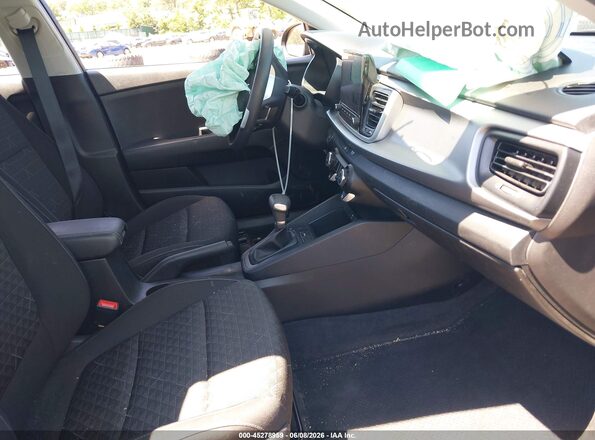 3KPA24ADXNE445044 2022 KIA RIO Black Front interior view