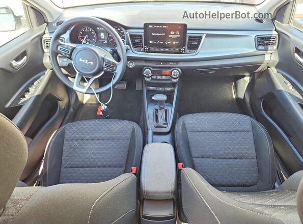 3KPA24ADXPE572797 2023 KIA RIO White 