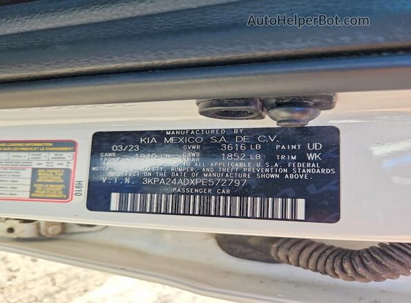 3KPA24ADXPE572797 2023 KIA RIO White 