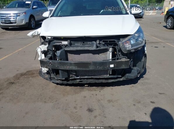 3KPA25AB0JE044827 2018 KIA RIO Белый Вид спереди