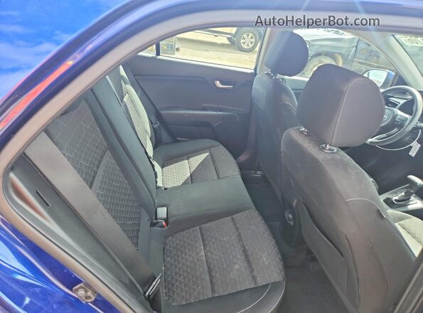 3KPA25AB4JE044622 2018 KIA RIO Blue უკანა სავარძლების ხედი