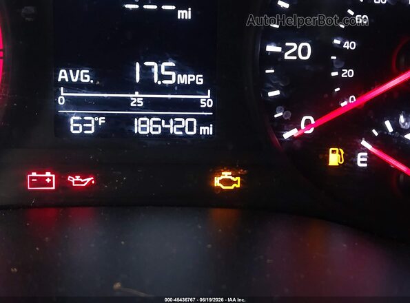 3KPA25AB8JE059883 2018 KIA RIO Silver 