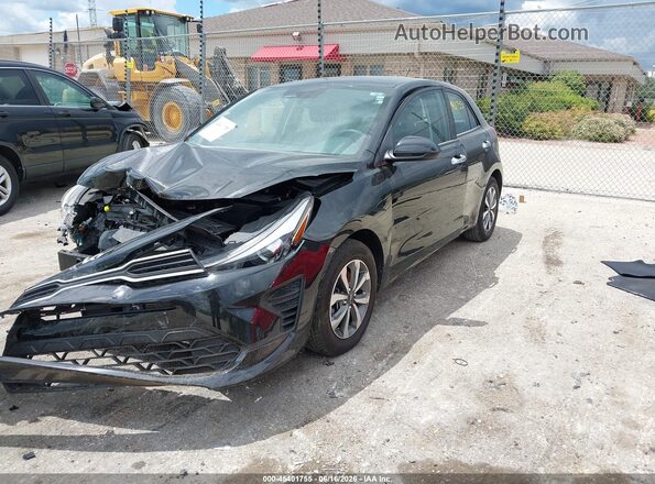 3KPA25AD0PE627280 2023 KIA RIO 5-DOOR Black Przód lewy