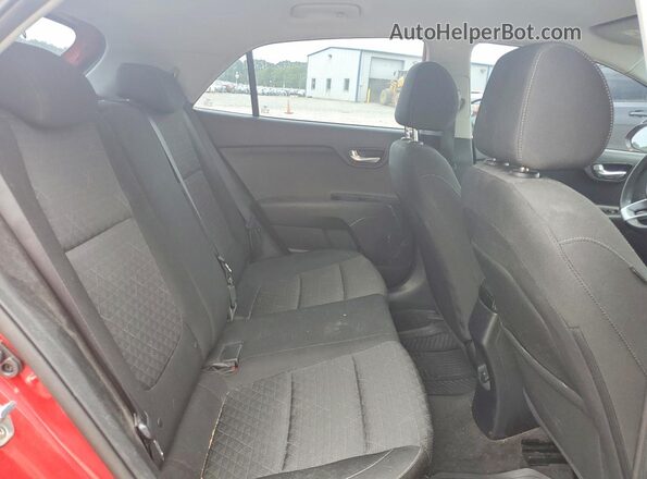 3KPA25AD2LE337830 2020 KIA RIO Red Widok tylnych siedzeń